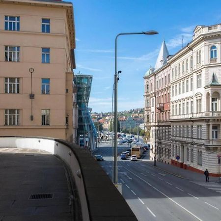Place Of Grace - 50 Meters From Dancing House 布拉格 外观 照片